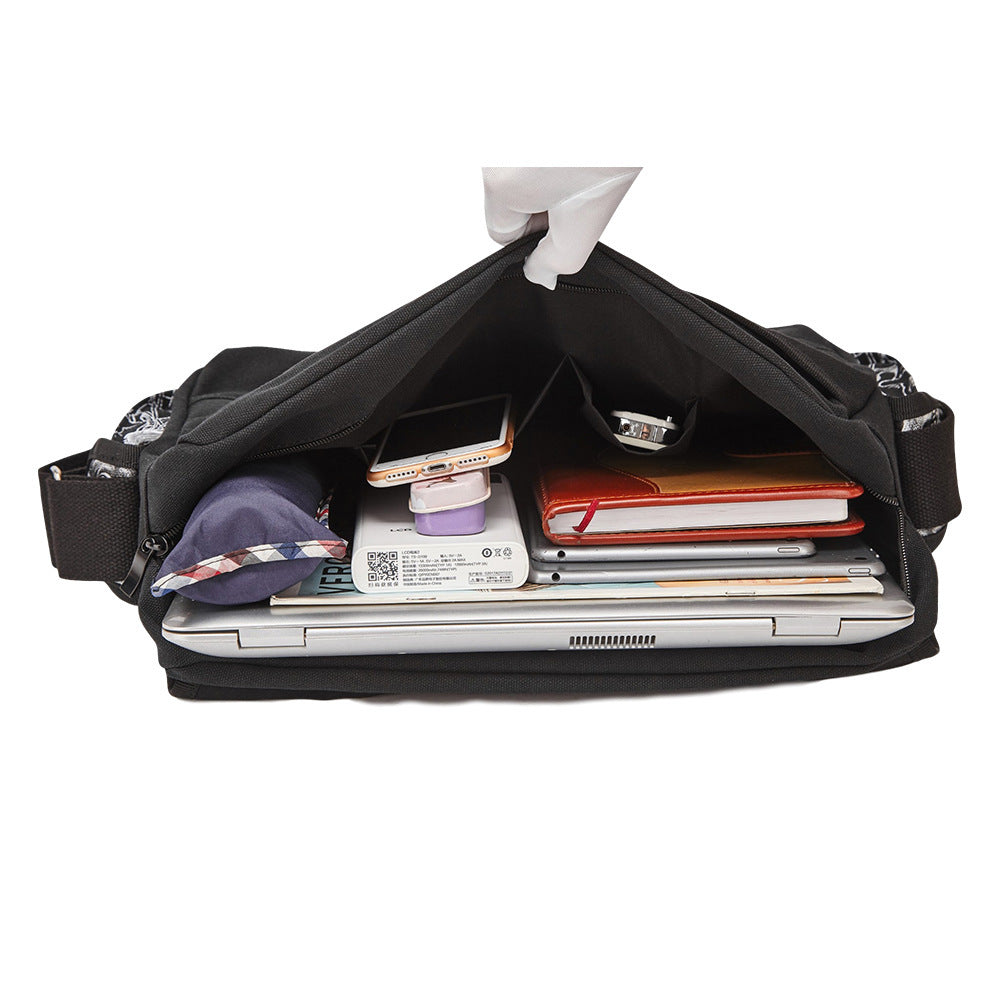 European And American Trend Messenger Bag
