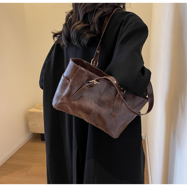 New Stylish Western Style Shoulder Bag And Underarm Bag For Women