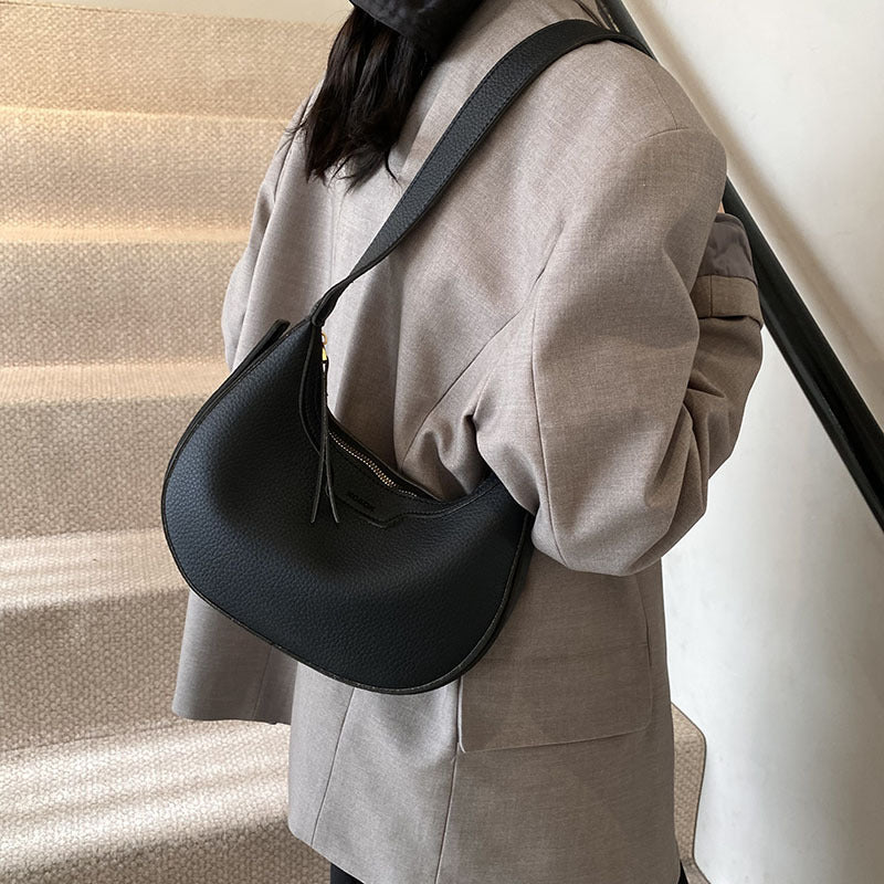 womens fashion special interest shoulder messenger bag