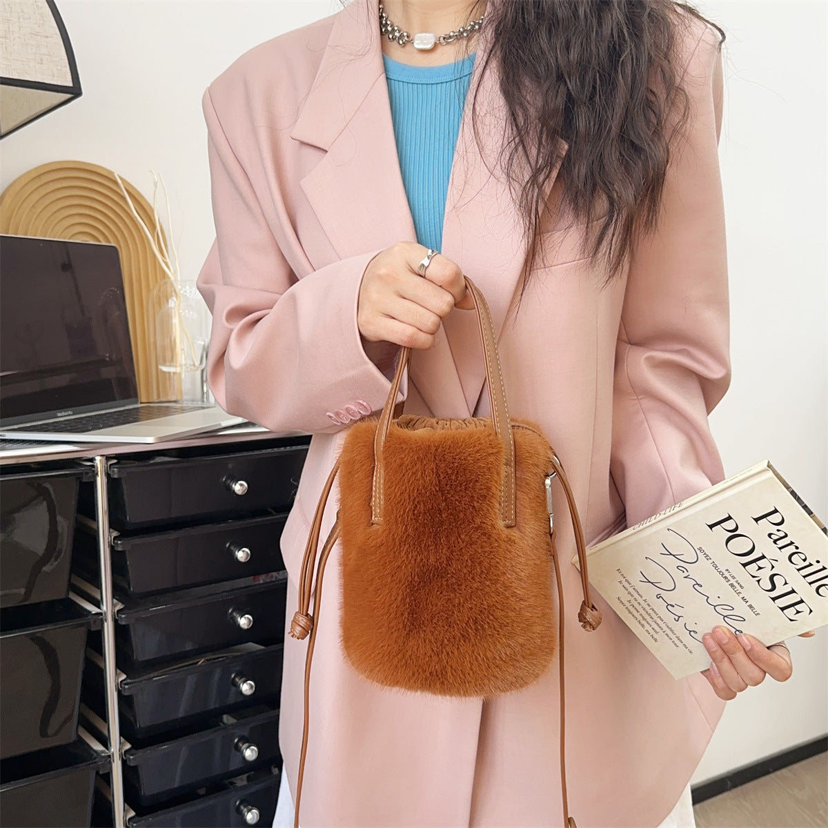 mink like bucket vintage plush hand bag