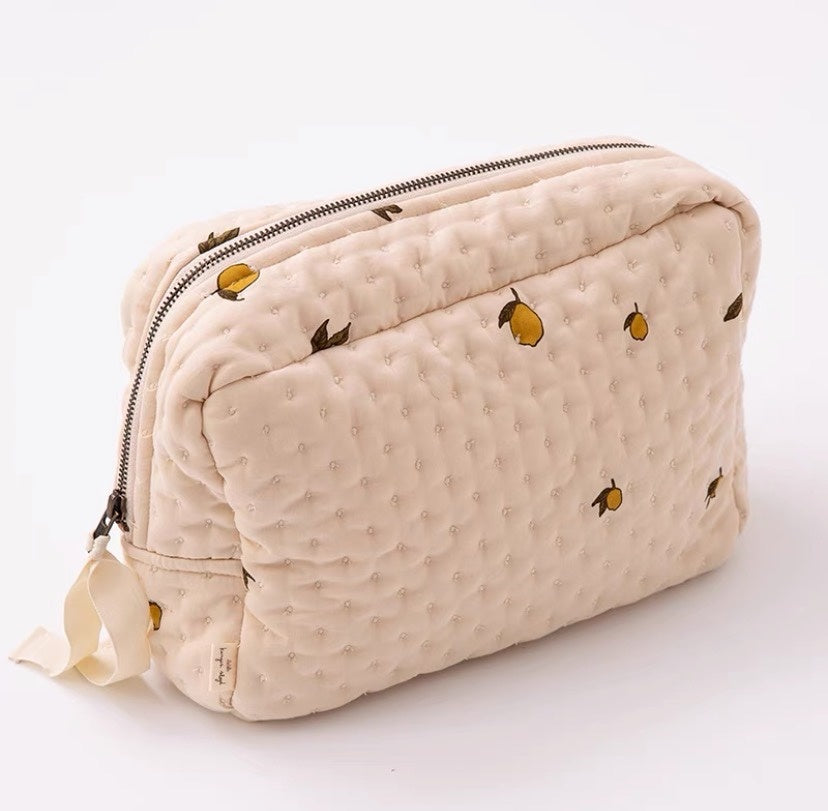 portable cosmetic bag for travel