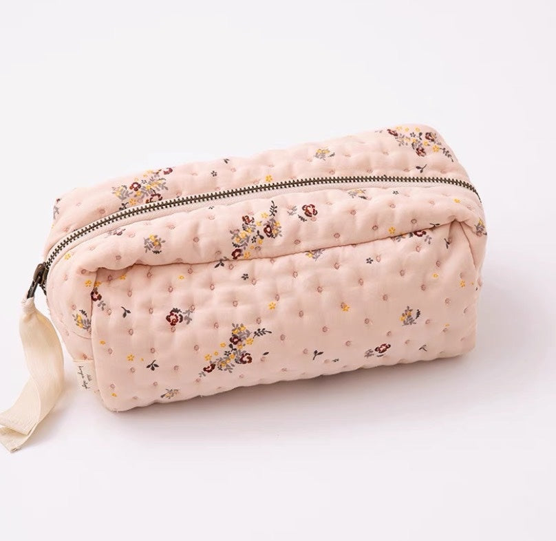 portable cosmetic bag for travel