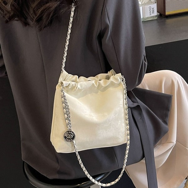 niche underarm bag fashion crossbody bucket bag