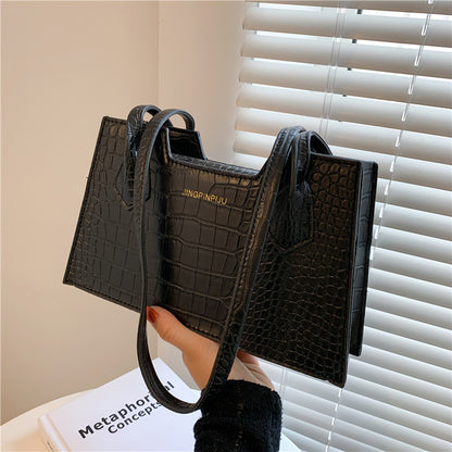 spring and summer new fashion shoulder portable small square bag