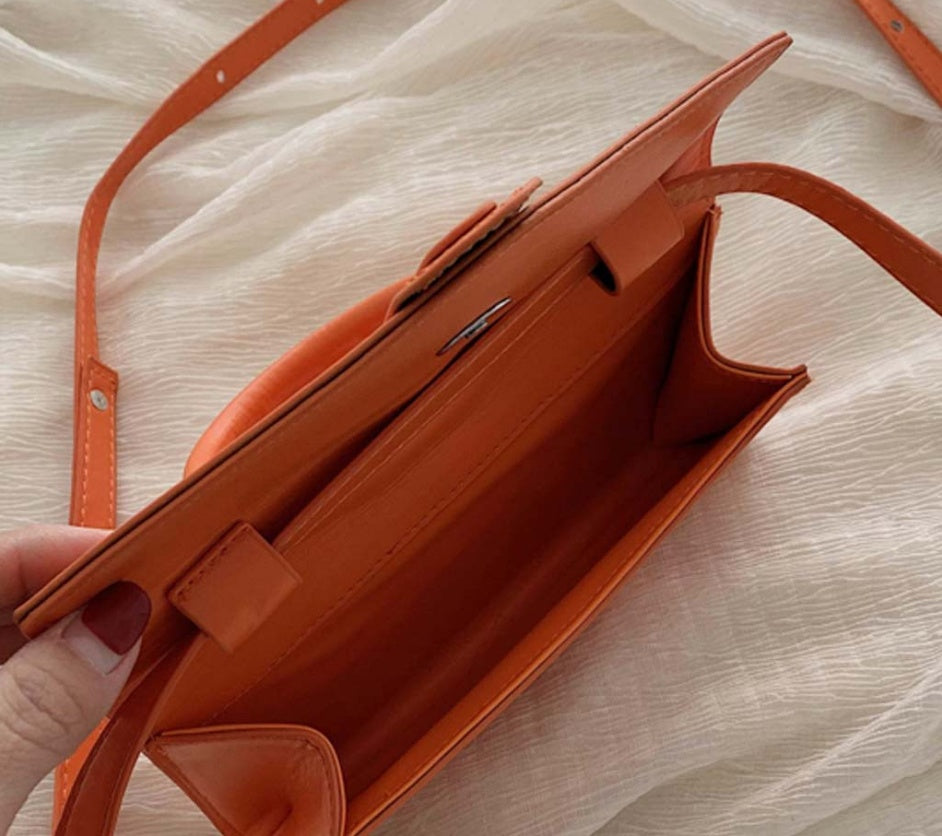 shoulder handbag