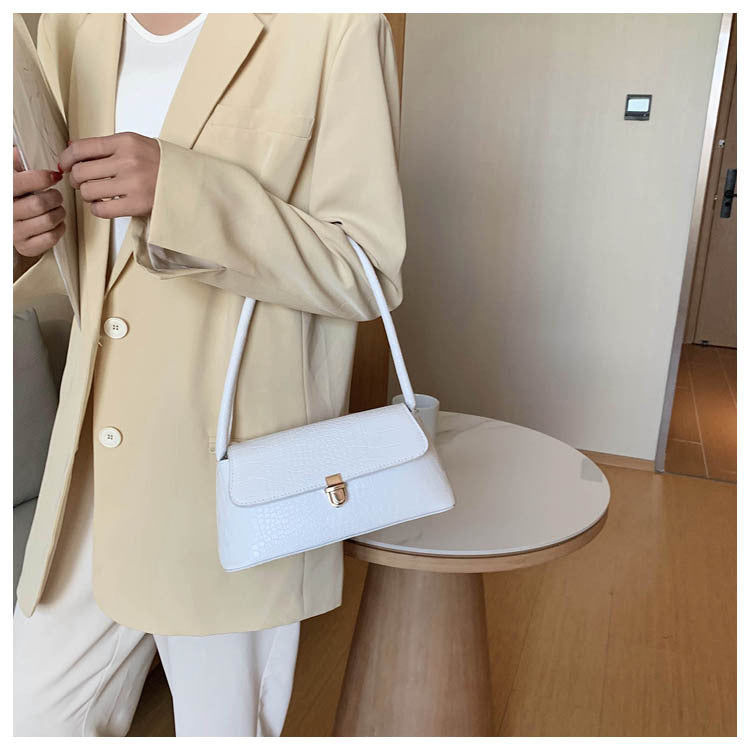 ladies temperament one shoulder handbag