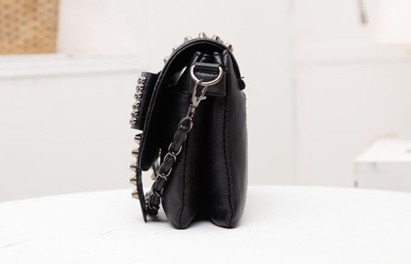 fashion women black leather messenger bags fashion vintage messenger cool skull rivets shoulder bags