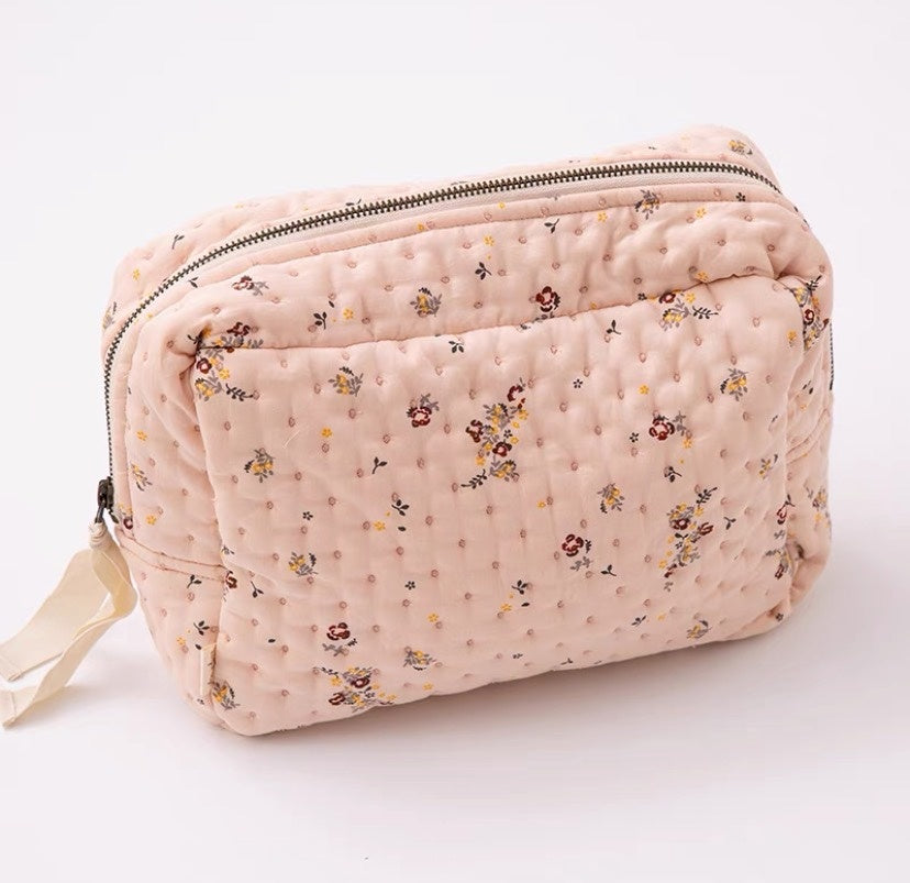 portable cosmetic bag for travel