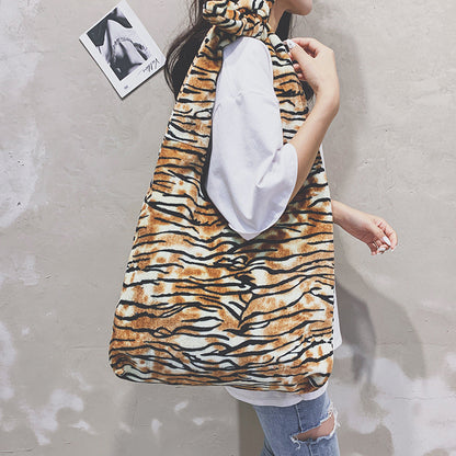 Fashion Texture One-Shoulder Armpit Bag Western Style Handbag