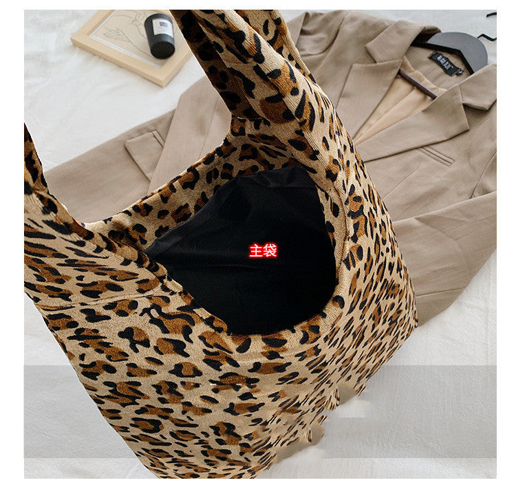 Fashion Texture One-Shoulder Armpit Bag Western Style Handbag