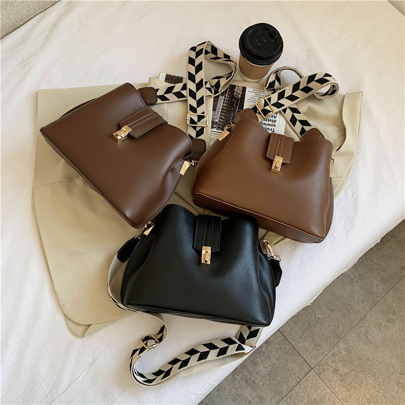 wide shoulder strap bucket bag single shoulder diagonal bag