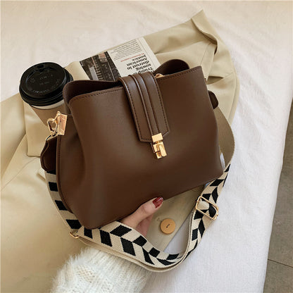wide shoulder strap bucket bag single shoulder diagonal bag