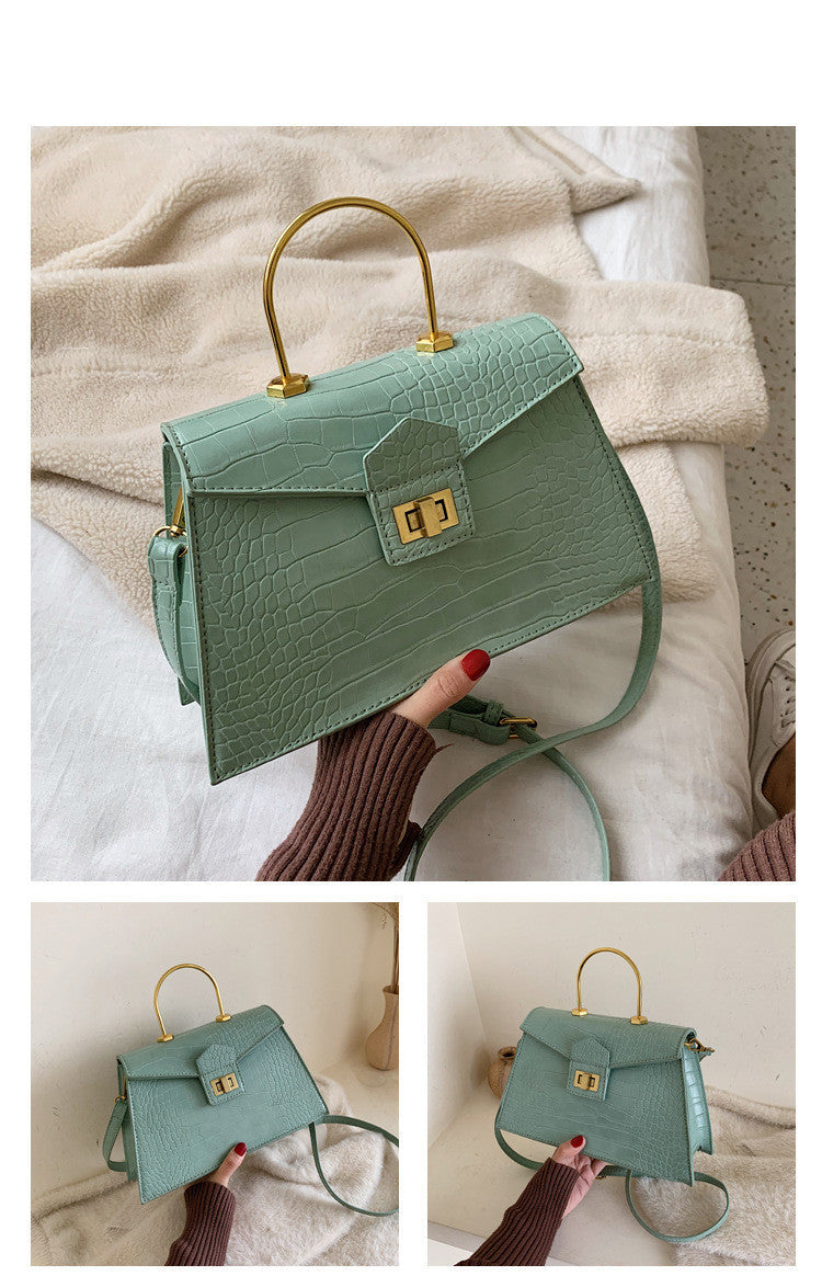 autumn and winter new trendy fashion wild one shoulder portable messenger small square bag