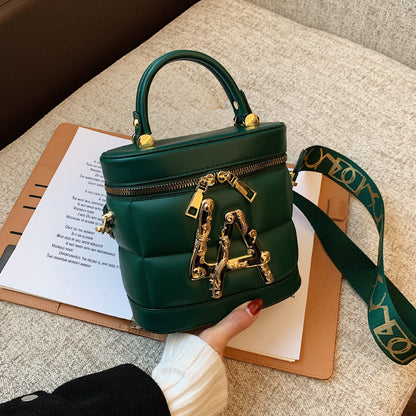Single Shoulder Messenger Bag Winter LA Bag Fashion Bucket Handbag