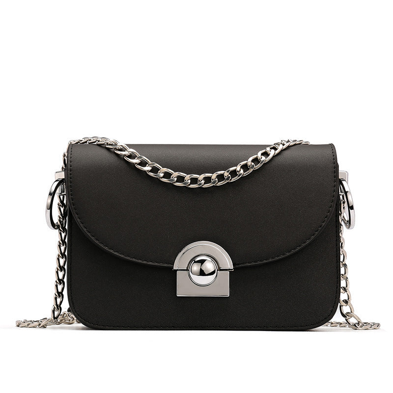 chain shoulder bag