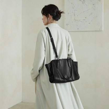Womens Stylish Retro Large-Capacity Crossbody Bag