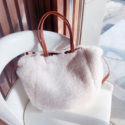 shopping lamb fur plush shoulder armpit bag