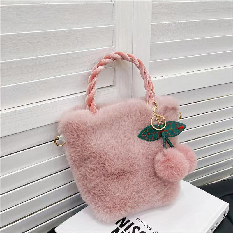 large-capacity-plush-bag-high-quality-soft-plush-travel-bucket-bag-new-luxury-plush-tote-bag-for-winter