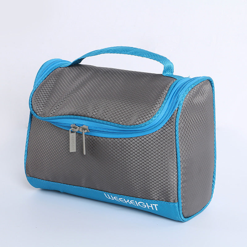 Trousse De Toilette  Ouverture Avec Crochet