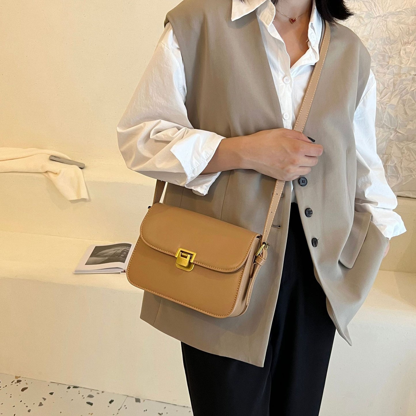 elegant womens simple messenger bag