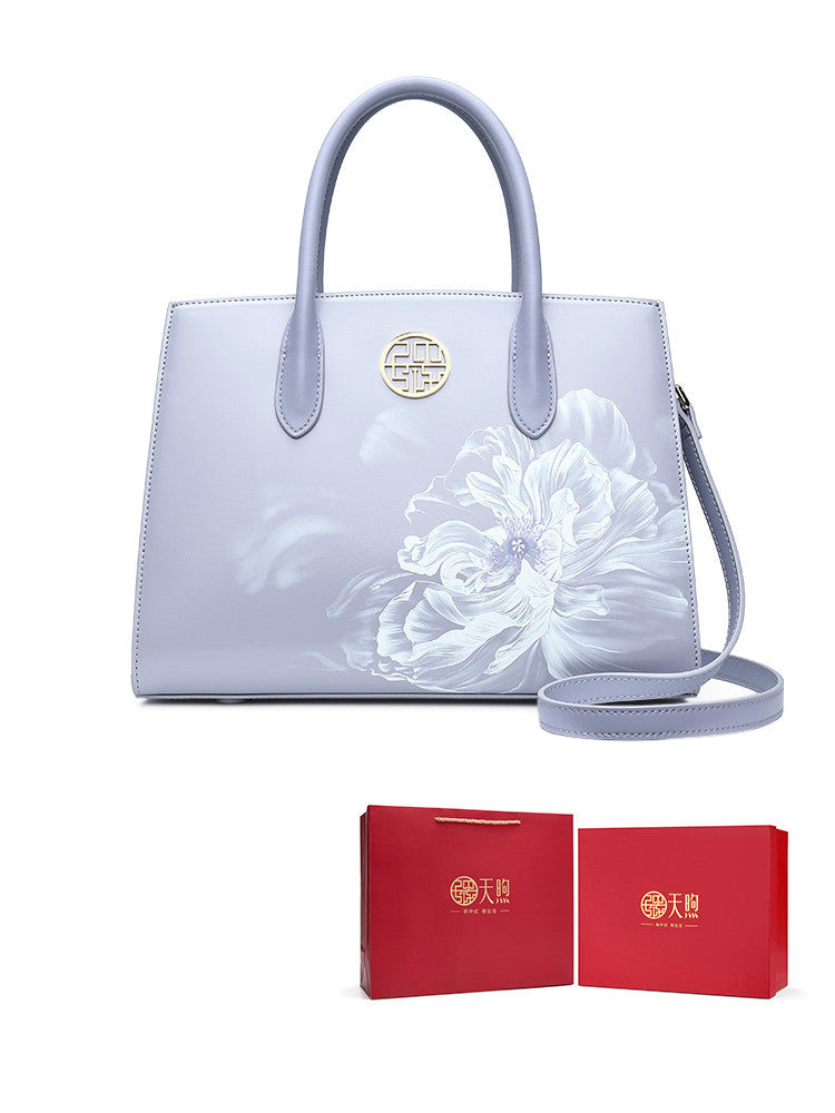 high end practical and atmospheric handbag as a gift for mother