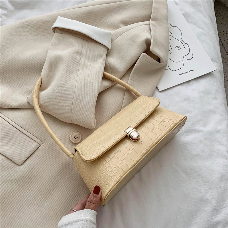 ladies temperament one shoulder handbag
