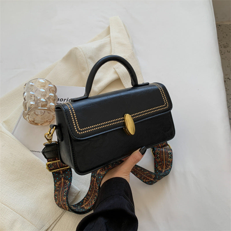 womens one shoulder portable small square bag