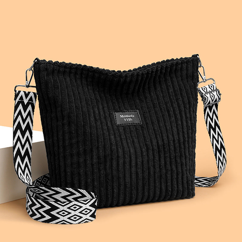 large capacity womens fashion casual solid color bag