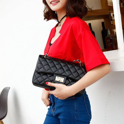 913 upgrade fashion diamond lattice chain of small fragrant bag a classic single shoulder bag manufacturers on behalf of