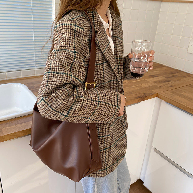 Soft Leather Stylish And Personalized Versatile Large Capacity Bag For Women