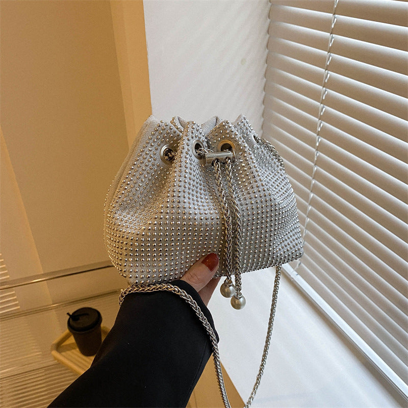diamond drawstring high grade chain crossbody bag