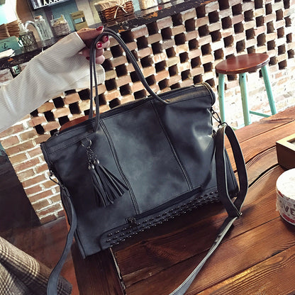 retro rivet one shoulder messenger big bag