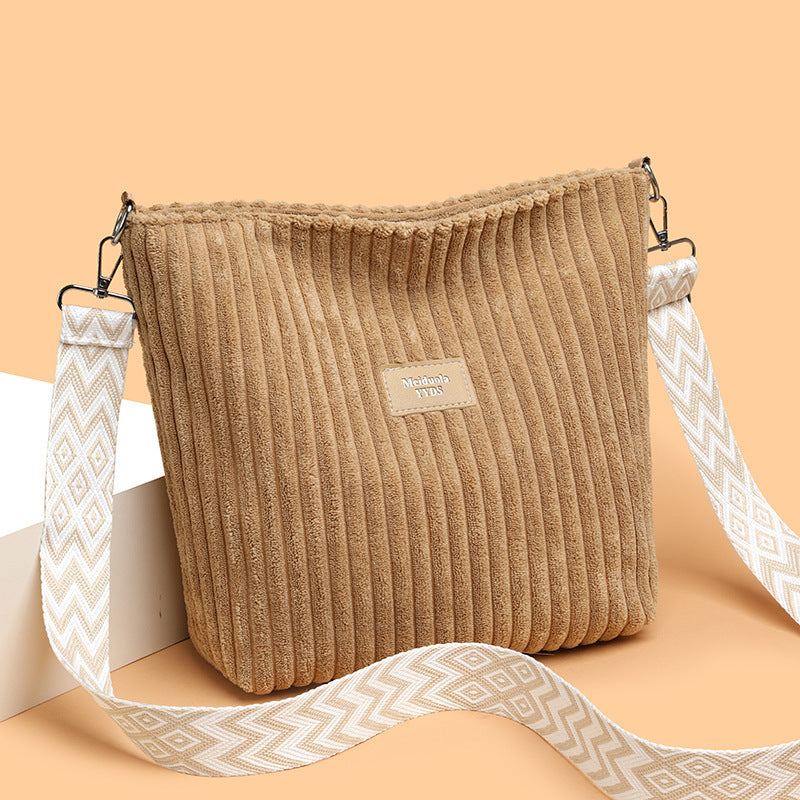 large capacity womens fashion casual solid color bag