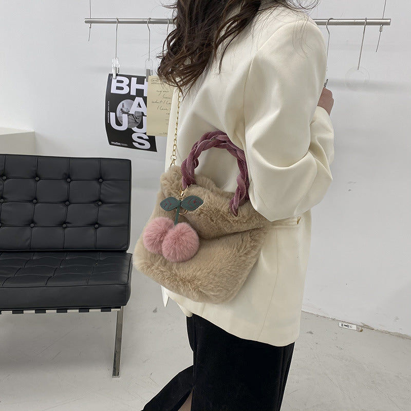 large-capacity-plush-bag-high-quality-soft-plush-travel-bucket-bag-new-luxury-plush-tote-bag-for-winter