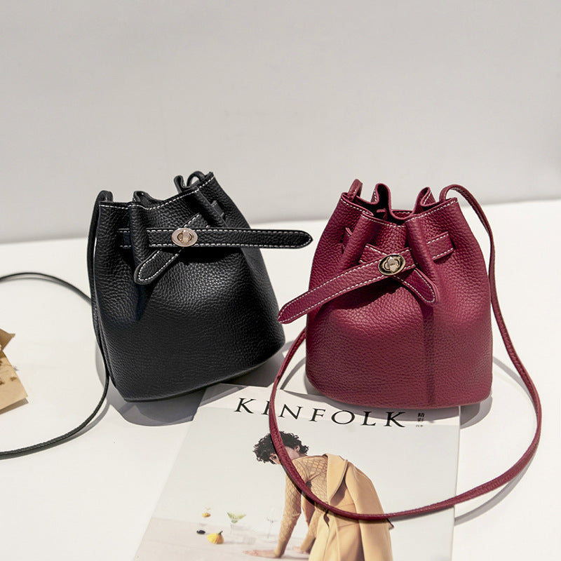 all match lychee pattern bucket bag
