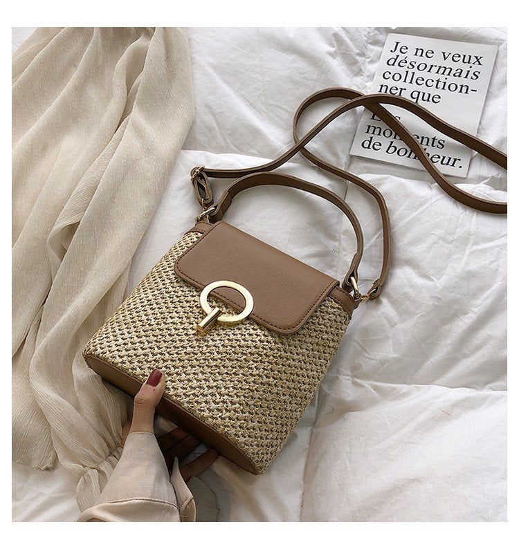 summer new simple straw shoulder beach bag