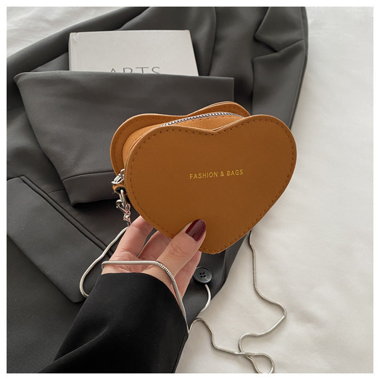 fashionable retro mini chain shoulder crossbody heart shape bag