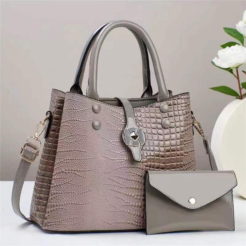 womens fashion large capacity soft leather crocodile pattern casual bag