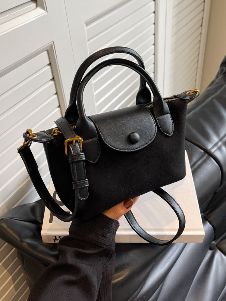hand held dumplings matte stitching shoulder crossbody