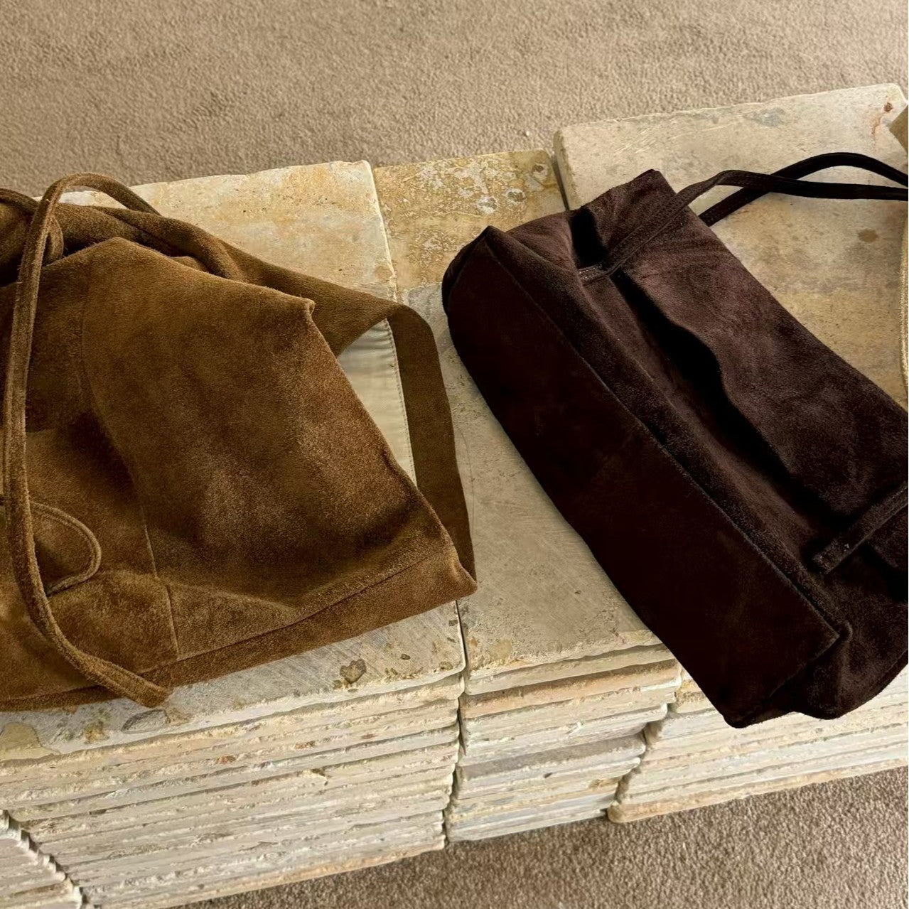Relaxed Commuter Suede-fleece Bag With A Large Capacity