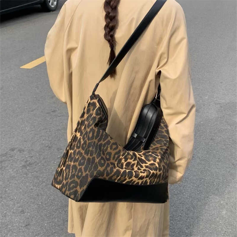 special interest design leopard print hot girl retro canvas leather patchwork