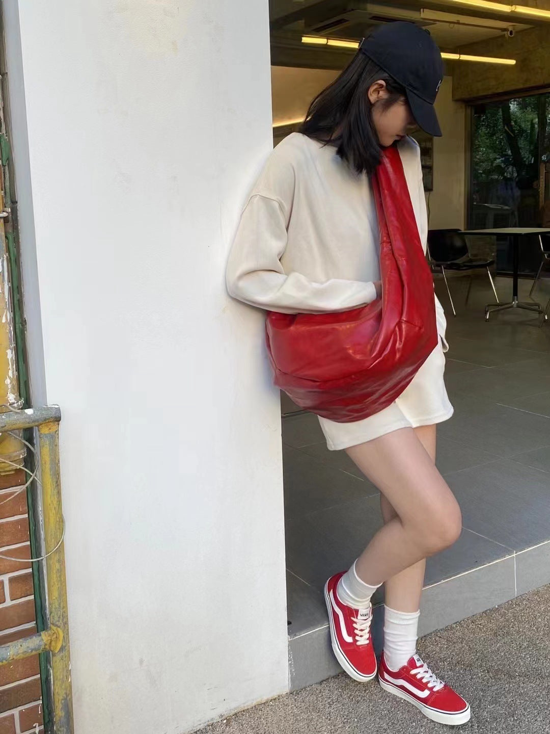 new niche oil wax leather shoulder messenger bag