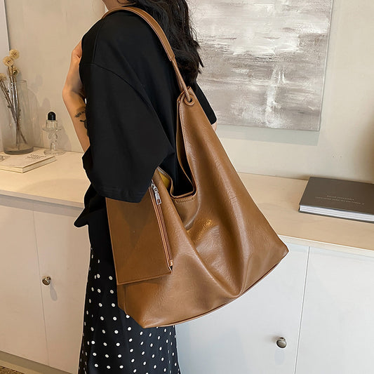 casual retro large capacity all matching western style shoulder bag