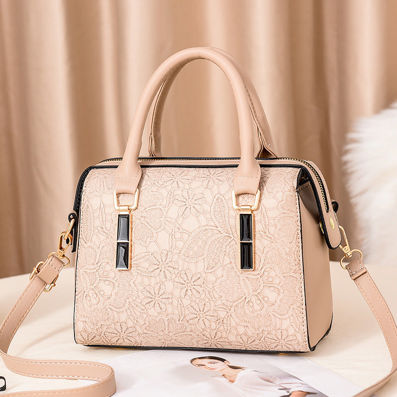 womens spring and summer new fashion handbag