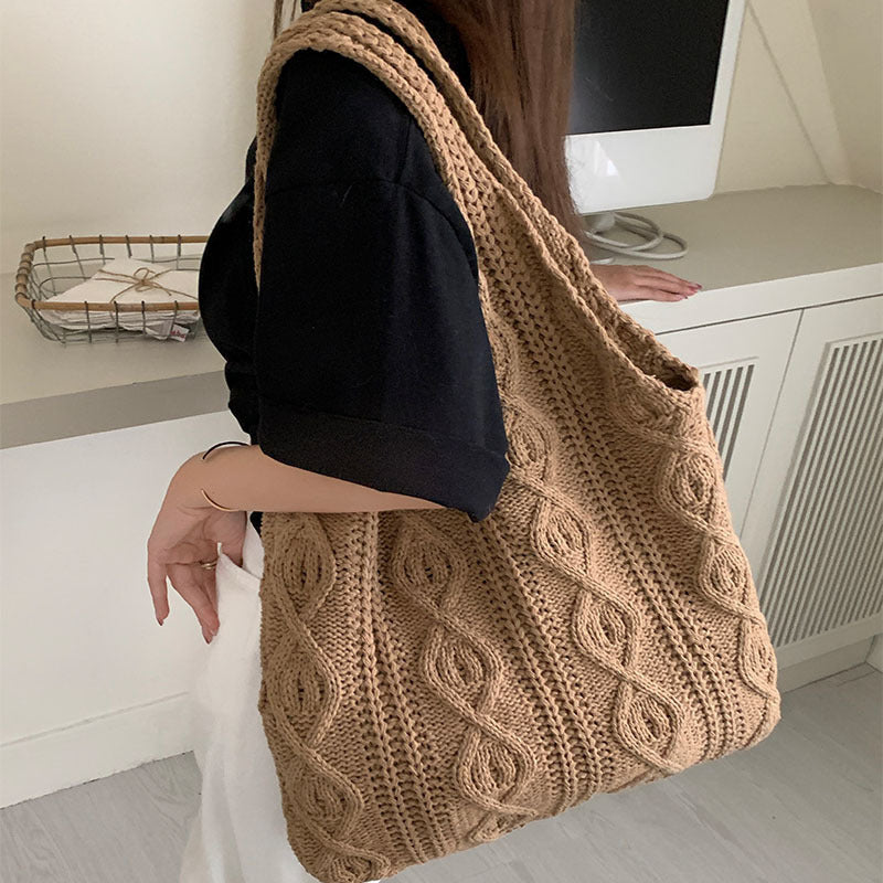 retro knitted bag handmade wool weaving