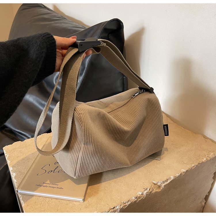 fashionable solid color simple womens shoulder crossbody bag