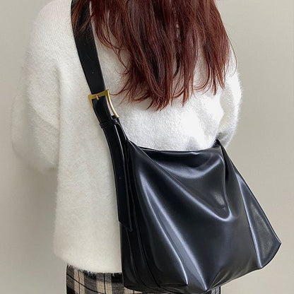 special interest design new large capacity versatile shoulder messenger bag