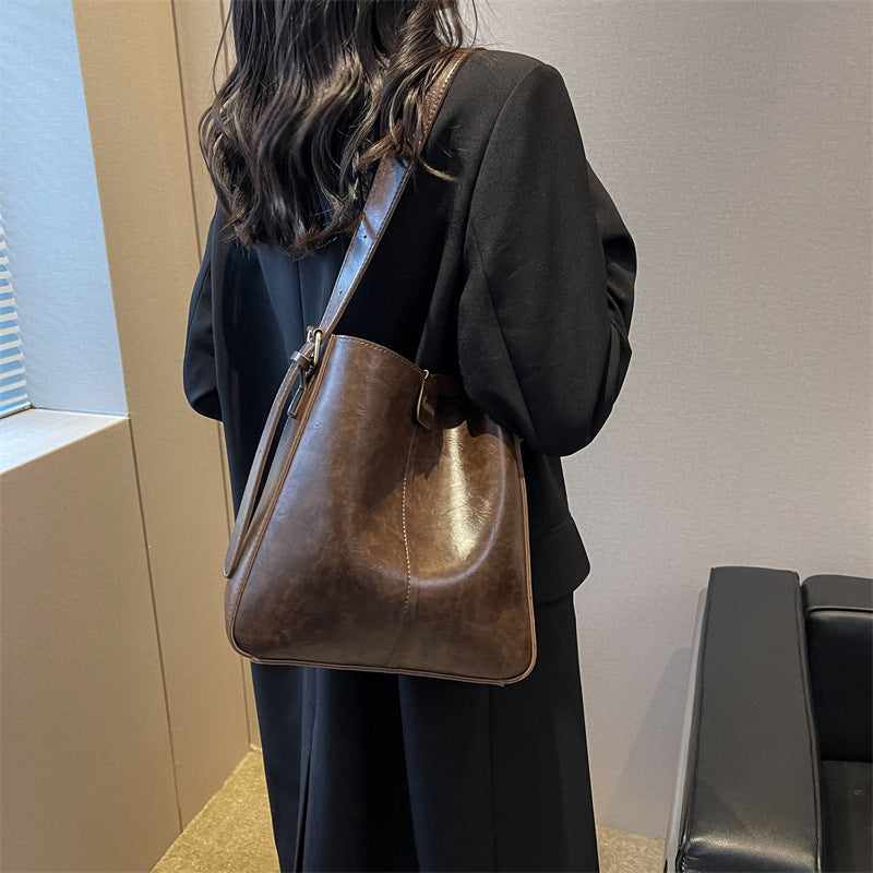 large capacity bucket fashion womens cross body bag fashion womens shoulder bag autumn and winter handbag