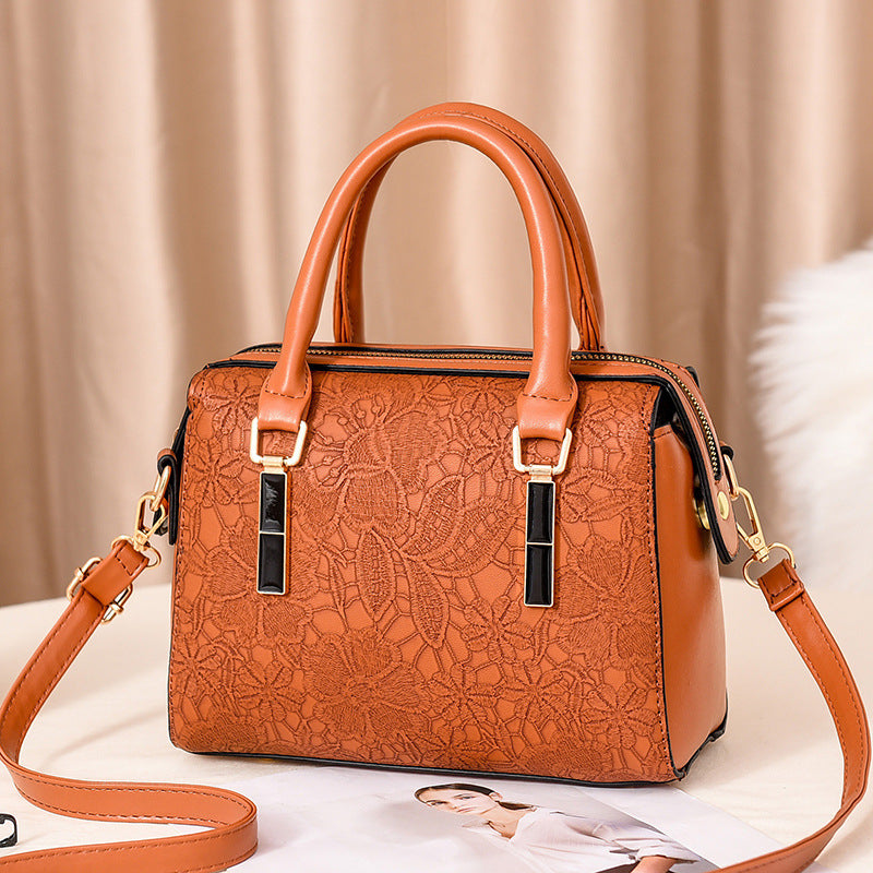 womens spring and summer new fashion handbag