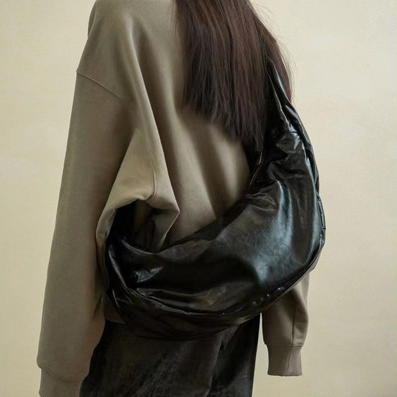 new niche oil wax leather shoulder messenger bag